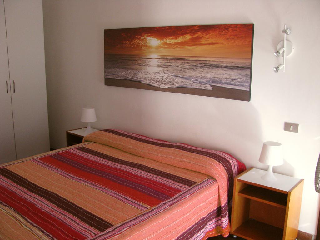 B&B Del Parco Μπάρι Δωμάτιο φωτογραφία